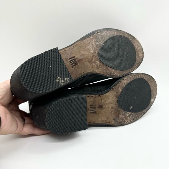 Frye Carson Piping Boho Bootie Distressed Ankle Boot In Black Suede Size 7.5 - Picture 9 of 12